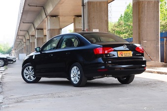 2015款速腾1.6L自动时尚型