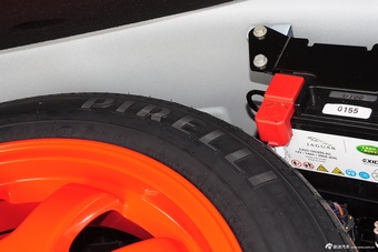 2015款捷豹XJL80周年版