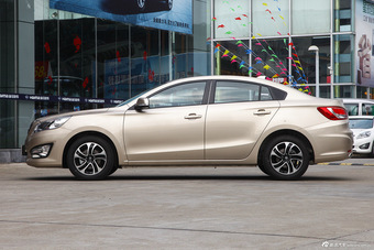 2015款海马福美来1.5T自动悦尚型