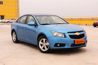 2012款科鲁兹1.6SE手自一体舒适版