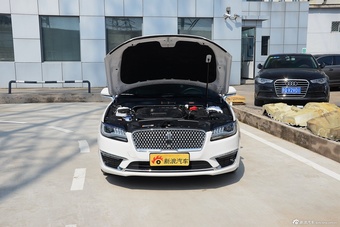 2017款林肯MKZ 2.0T自动尊享版