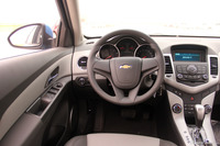 2012款科鲁兹1.6SE手自一体舒适版