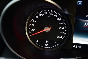 2016款奔驰GLC级 GLC200 2.0T自动4MATIC