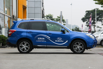 2015款森林人2.5L自动特装纪念版