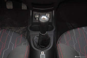 2015款奔奔1.4L手动尊贵型