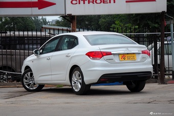 2015款雪铁龙C4L 1.6T自动尊贵版