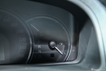 2012款皇冠V6 2.5L Royal Saloon