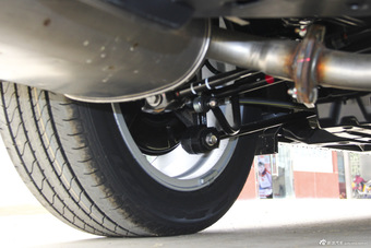 2015款凯美瑞骏瑞2.0L自动凌动版