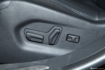 2013款东风雪铁龙C5 2.0L自动尊享型