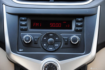 2013款风云2两厢实拍