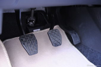 2014款海马S5 1.6L