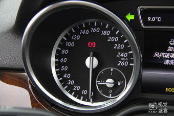 2015款奔驰ML400 4MATIC动感型