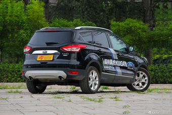 2013款福特翼虎2.0 GTDi自动运动型