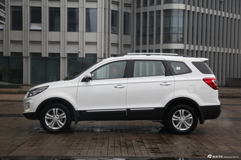 2014款北汽幻速S3 1.5L手动舒适型