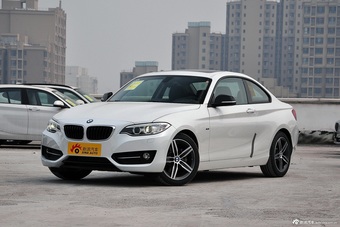 2014款宝马2系220i运动设计套装
