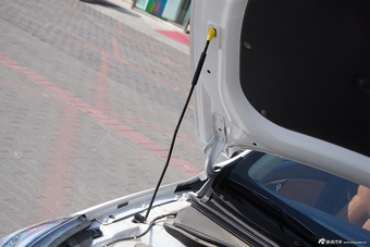 2014款起亚K4 1.6T自动Turbo