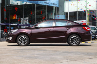 2015款海马福美来1.5T自动品尚型