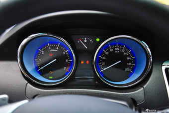 2015款凯翼C3 1.5LAMT金钻型