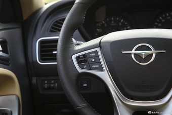 2015款海马福美来1.5T自动品尚型