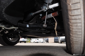 2015款雪铁龙C4L 1.6T自动尊贵版