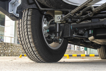 2014款荣威W5 1.8T自动两驱胜域特装版