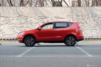 2015款吉利GX7 2.0L自动运动版尊贵型