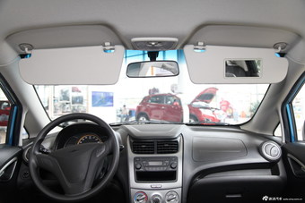 2013款雪佛兰赛欧三厢1.2L手动时尚幸福版