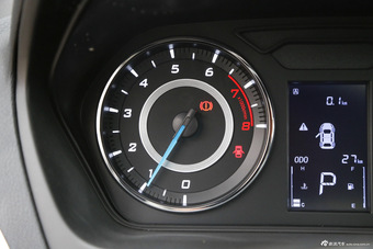 2015款V5菱致plus 1.5L自动智尊型