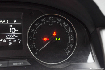 2016款昕动1.6L自动智行版