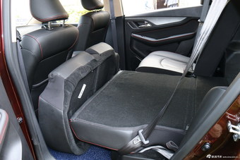 2015款 宝骏560 1.8L手动豪华型