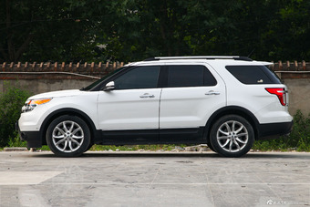 2013款探险者 3.5L尊享型