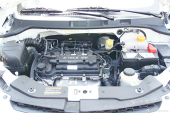 2010款新赛欧三厢1.4L手动优逸版图片