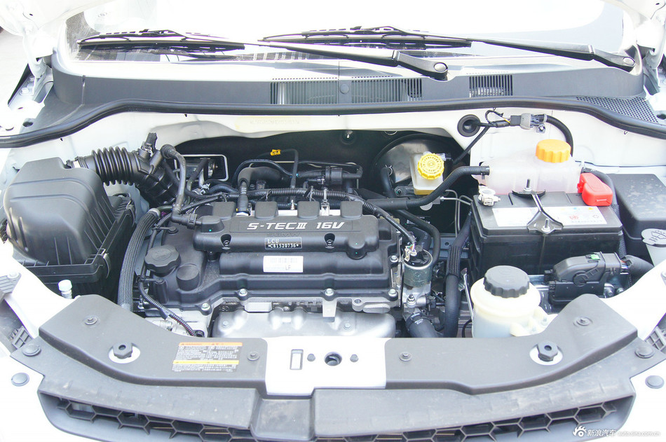 2010款新赛欧三厢1.4L手动优逸版