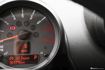 2014款MINI COUNTRYMAN 1.6T自动 COOPER All 4 Excitement