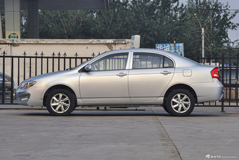 2012款力帆620 1.5L手动基本型