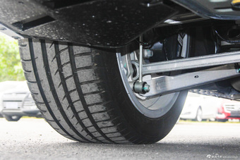 2016款CT6 2.0T自动28T领先型