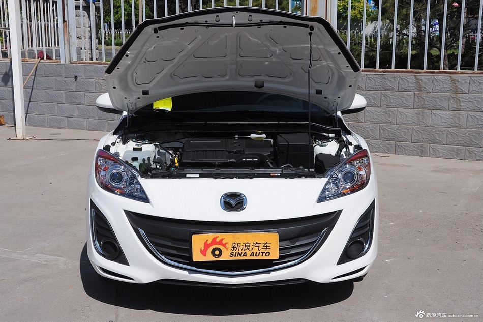 2015款马自达3星骋两厢1.6L手动舒适型