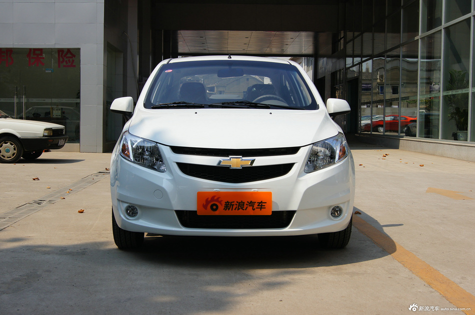 2010款新赛欧三厢1.4L手动优逸版