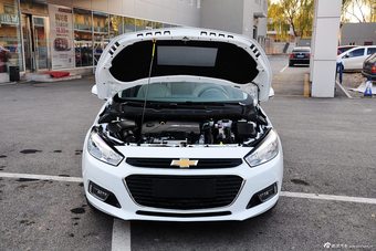 2015款科鲁兹1.4T自动豪华版图片