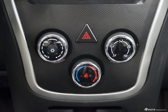 2016款吉利熊猫1.0L AMT帅真版