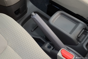 2016款NV200 1.6L自动尊享型