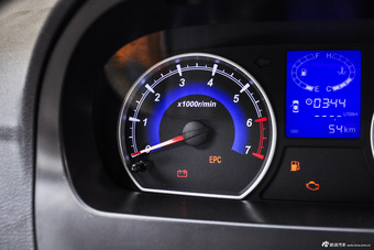 2015款开瑞K50 1.5L手动基本型