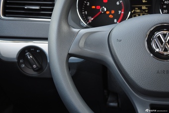 2015款速腾1.6L自动时尚型