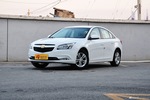 2015款科鲁兹  1.5L 手动经典 SE MT 珍珠白