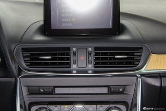 2016款马自达CX-4 2.5L自动四驱蓝天无畏版