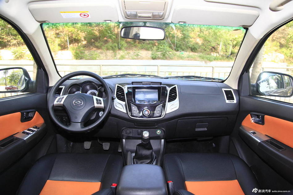 2015款黄海N2 2.8T四驱柴油至尊版