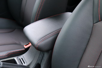 2015款 宝骏560 1.8L手动豪华型