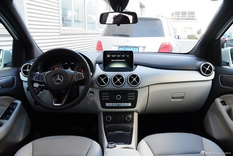 2015款奔驰B级B200 1.6T自动动感型图片