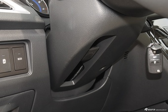 2015款悦翔V7 1.6L手动乐趣型