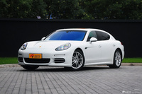 2014款保时捷Panamera 4 Executive 3.0T